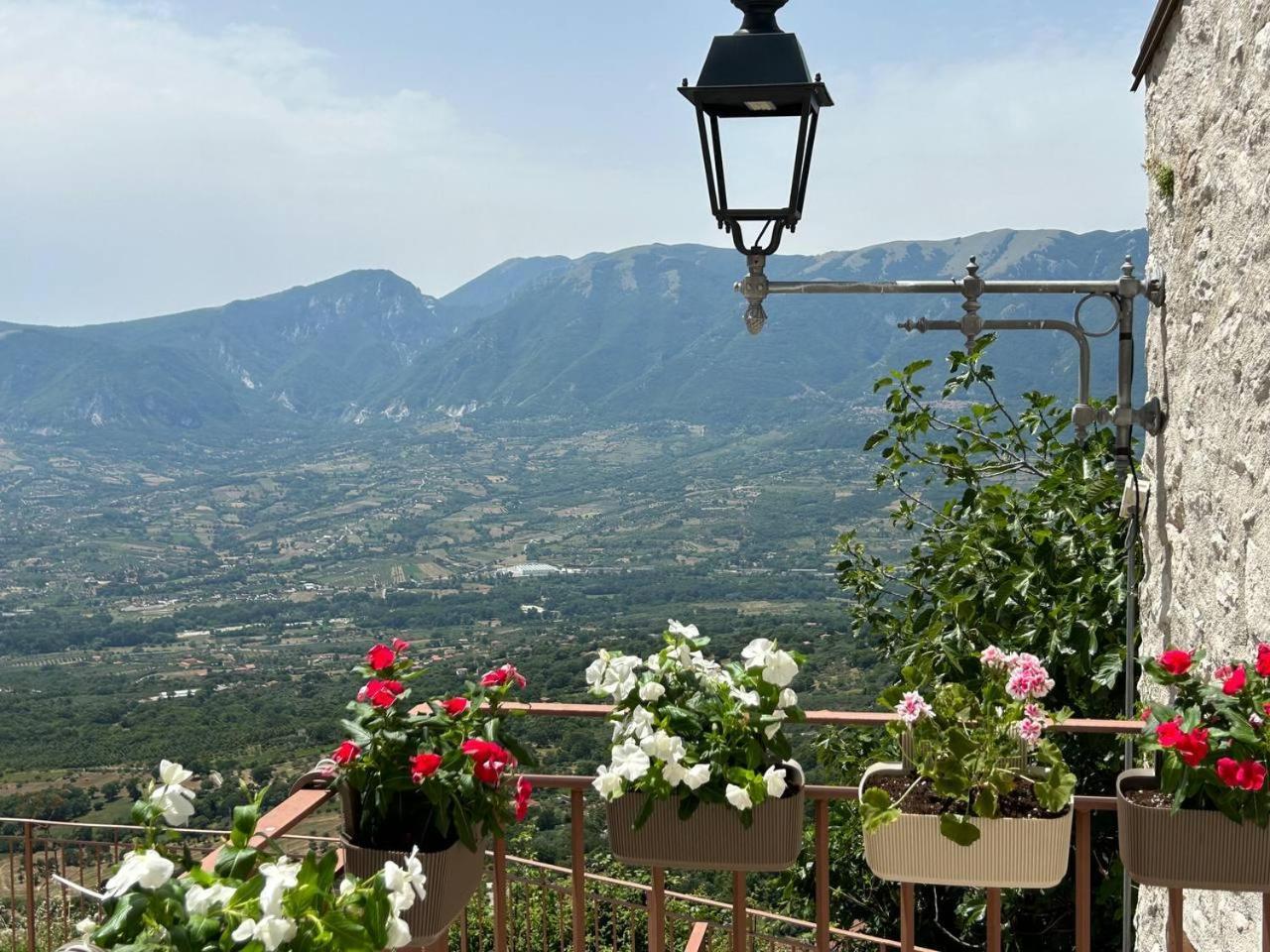 Il Borgo Dei Normanni Villa Colliano Exterior photo